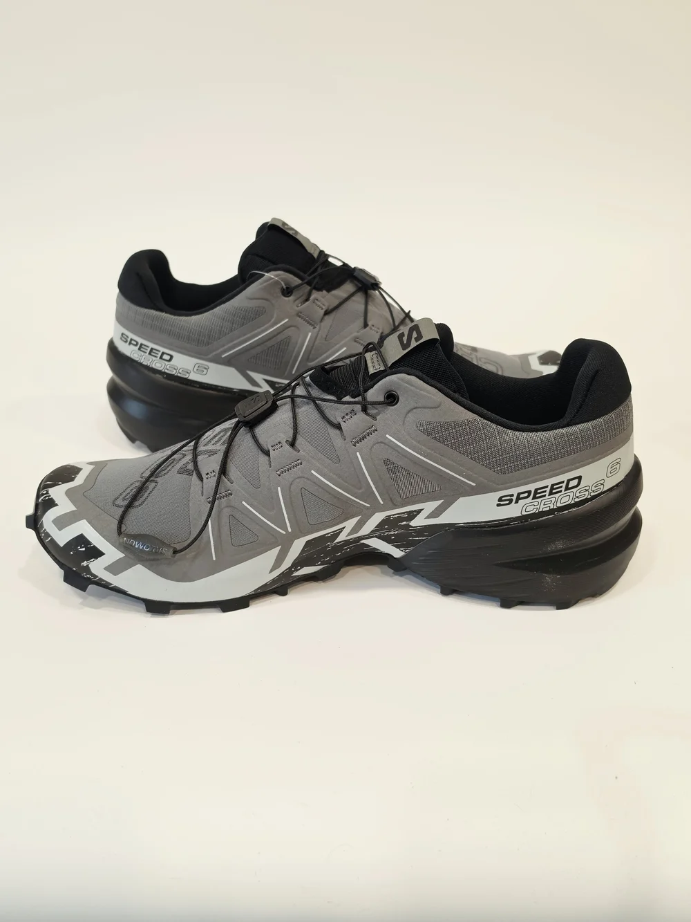 Salomon men trail
